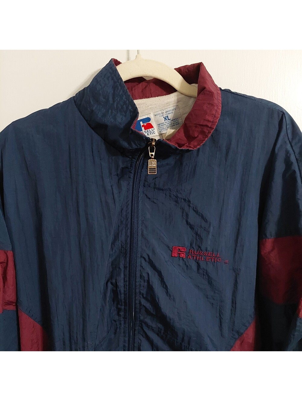 Russell Athletic XL Navy and Burgundy Nylon Windbreaker Jacket